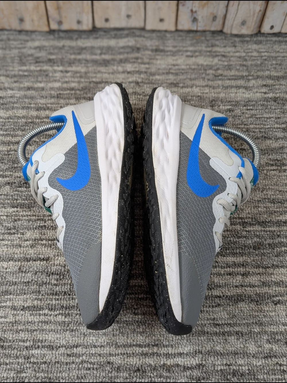 Nike: Revolution 6 Next Nature - DD1096-008 - Size 5.5Y/7 Women